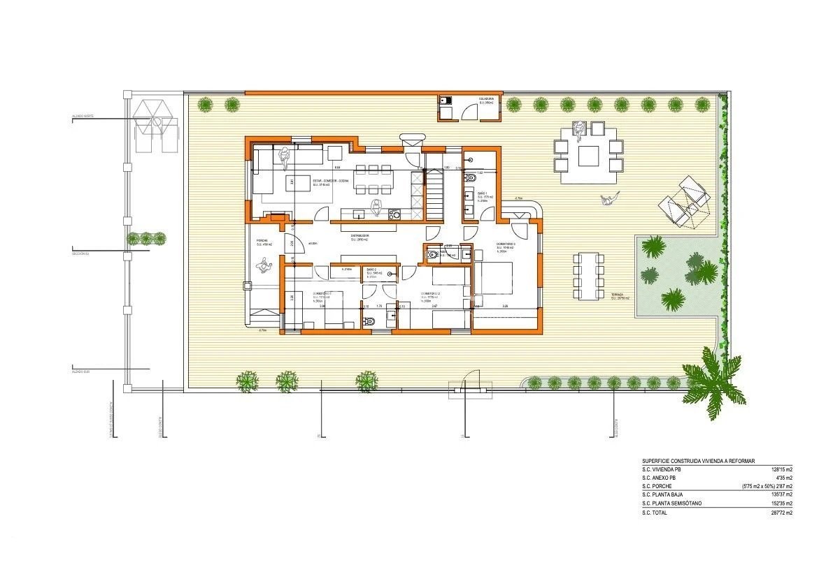 Casa mediterránea completamente reformada con gran terraza junto al mar en la playa de Palma