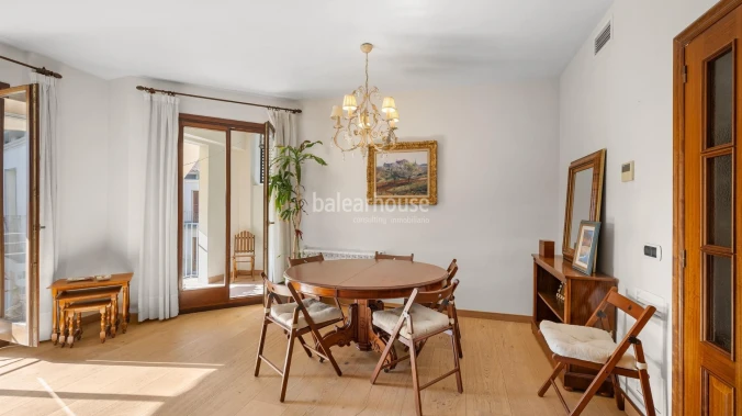 Elegante Wohnung mit Terrasse in einem exklusiven Gebäude nahe der Avenida Jaime III in Palma