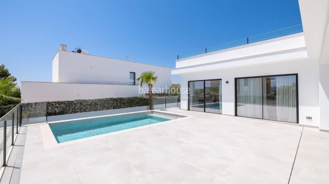 Zeitgenössische Architektur und mediterranes Lebensgefühl in dieser Villa nahe Palma