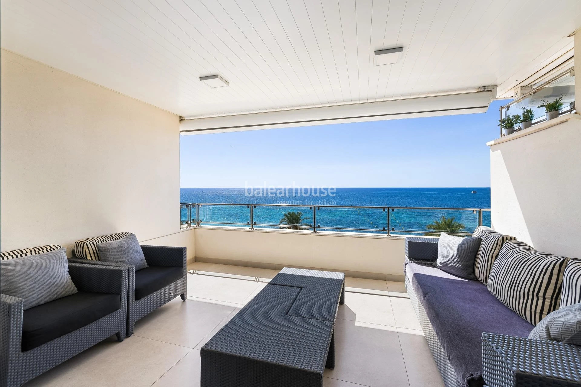  Spectacular Sea Views from this Bright Apartment on the Portixol Seafront