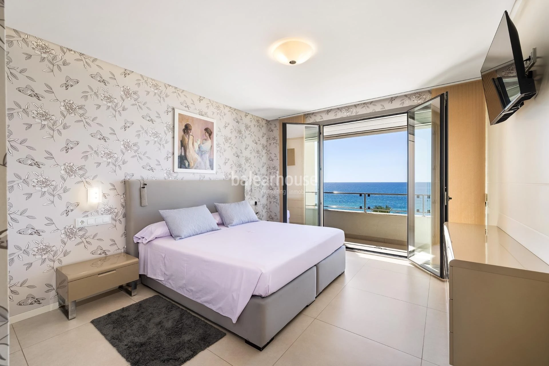  Spectacular Sea Views from this Bright Apartment on the Portixol Seafront