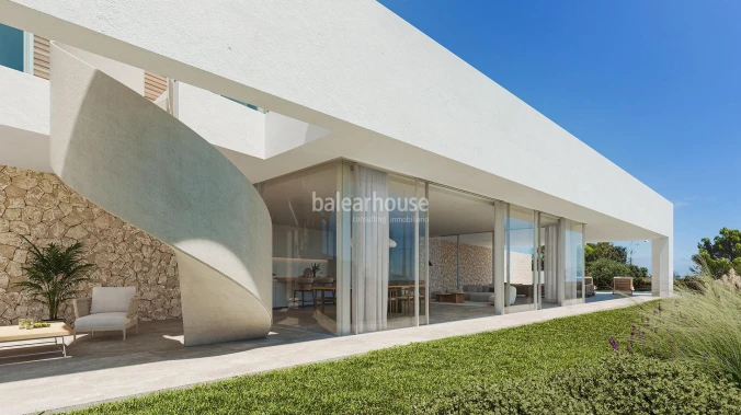 Nueva villa de diseño y altas calidades con jardín y piscina a pocos pasos del mar en Sol de Mallorca