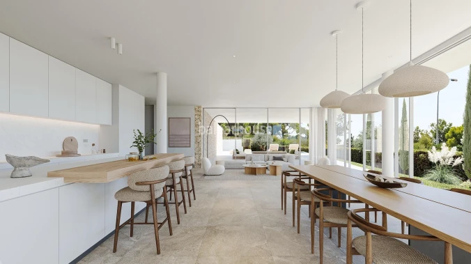Nueva villa de diseño y altas calidades con jardín y piscina a pocos pasos del mar en Sol de Mallorca