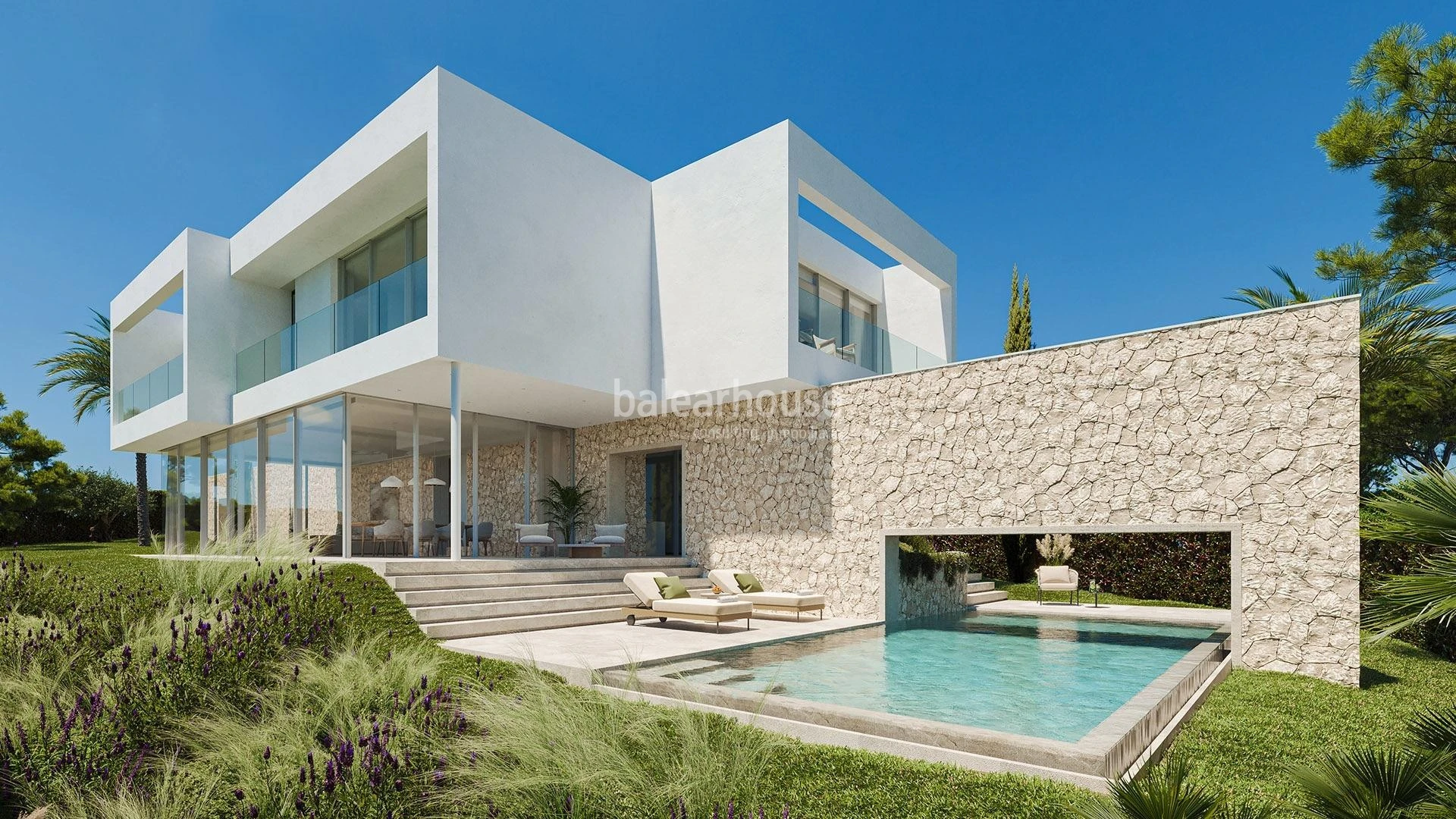 Gran villa contemporánea de obra nueva con vistas al mar y a pocos pasos de la playa en Sol de Mallorca