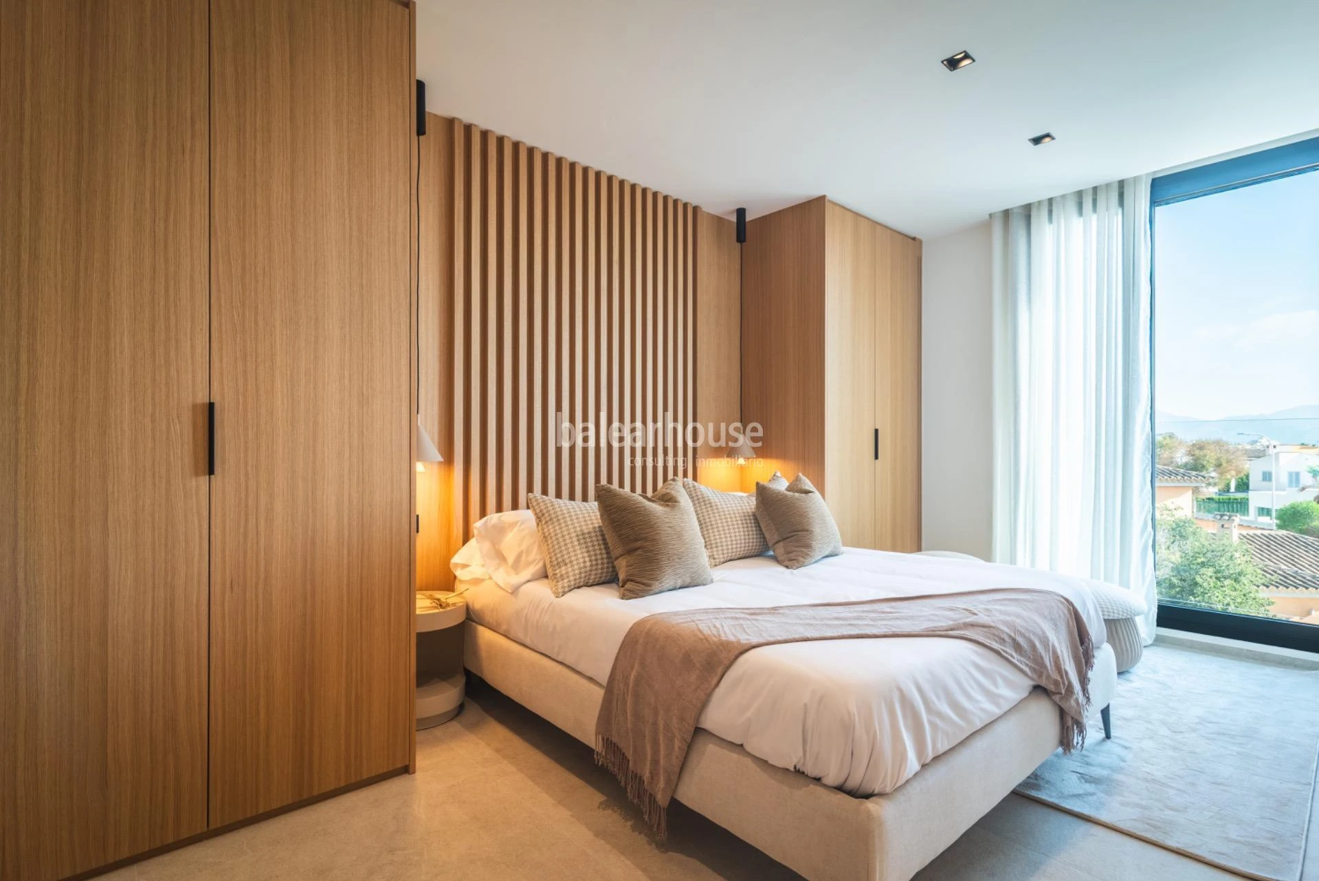 Altas calidades y diseño moderno en estos áticos de obra nueva junto al golf y zonas verdes en Palma